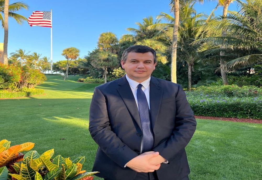 Eugen Tomac, alături de comunitatea românească din SUA, au sărbătorit Ziua României la Mar-a-Lago, reședința lui Donald Trump
