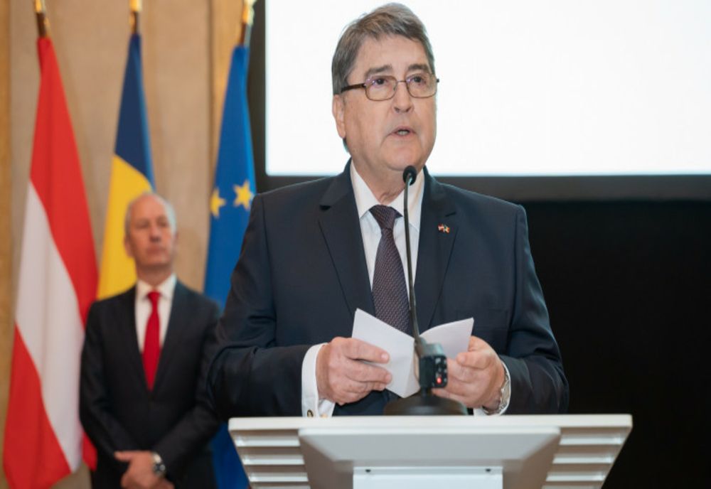 HUREZEANU: LUMEA ESTE MARTORĂ LA UN NIVEL ALARMANT DE EROZIUNE A DREPTURILOR OMULUI