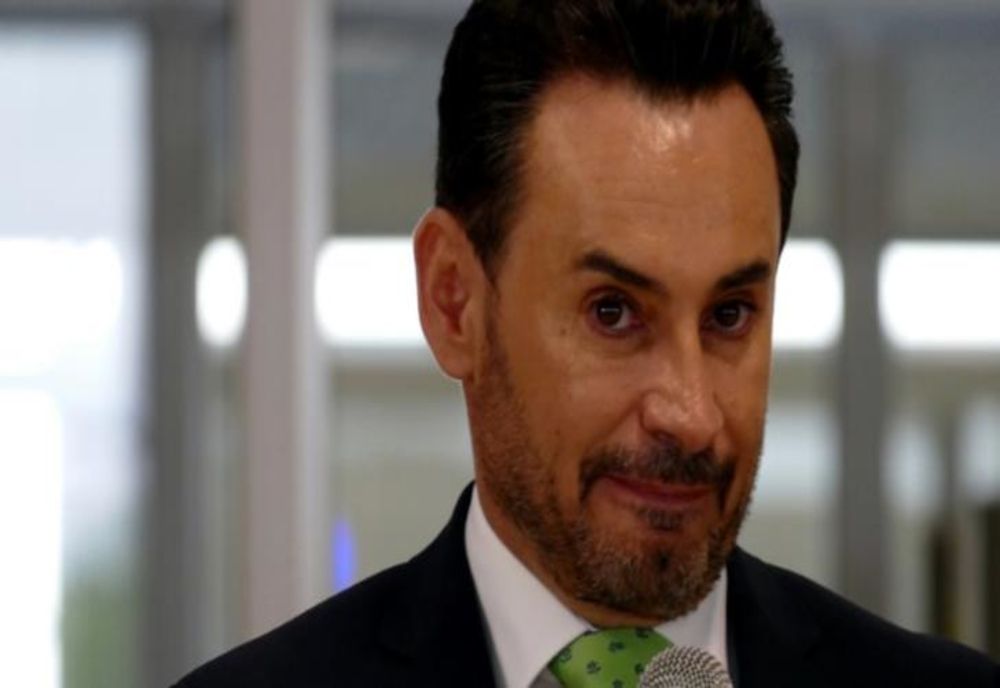 100% TU DECIZI! Gheorghe Falcă, primăria și scriitura. Contracte pe bandă rulantă către firma soției