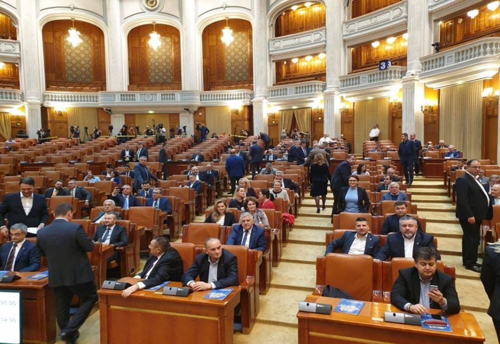 Nici un parlamentar PMP nu va fi prezent la vot pentru moțiunea de cenzură