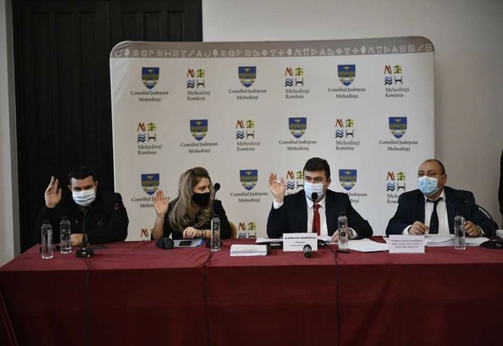 Miercuri au fost aleși vicepreședinții Consiliului Județean Mehedinți