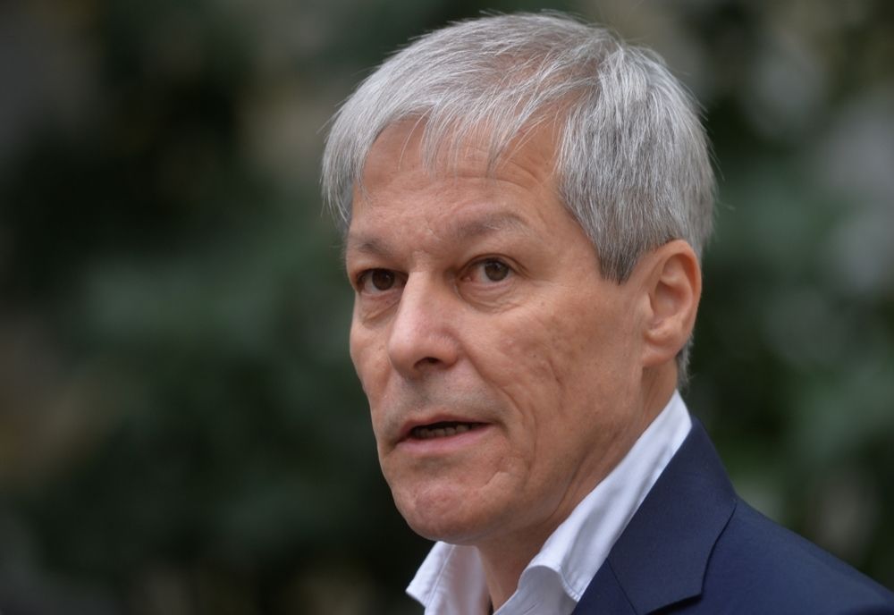 Cioloș: ”Fac apel în continuare la PNL, sper să putem găsi soluția. USR rămâne în continuare determinat să propună un guvern în Parlament”