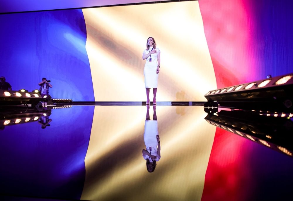 ”TOTUL E NEGOCIABIL”. ELENA LASCONI AR PUTEA RENUNTA LA CANDIDATURĂ ÎN FAVOAREA LUI ILIE BOLOJAN