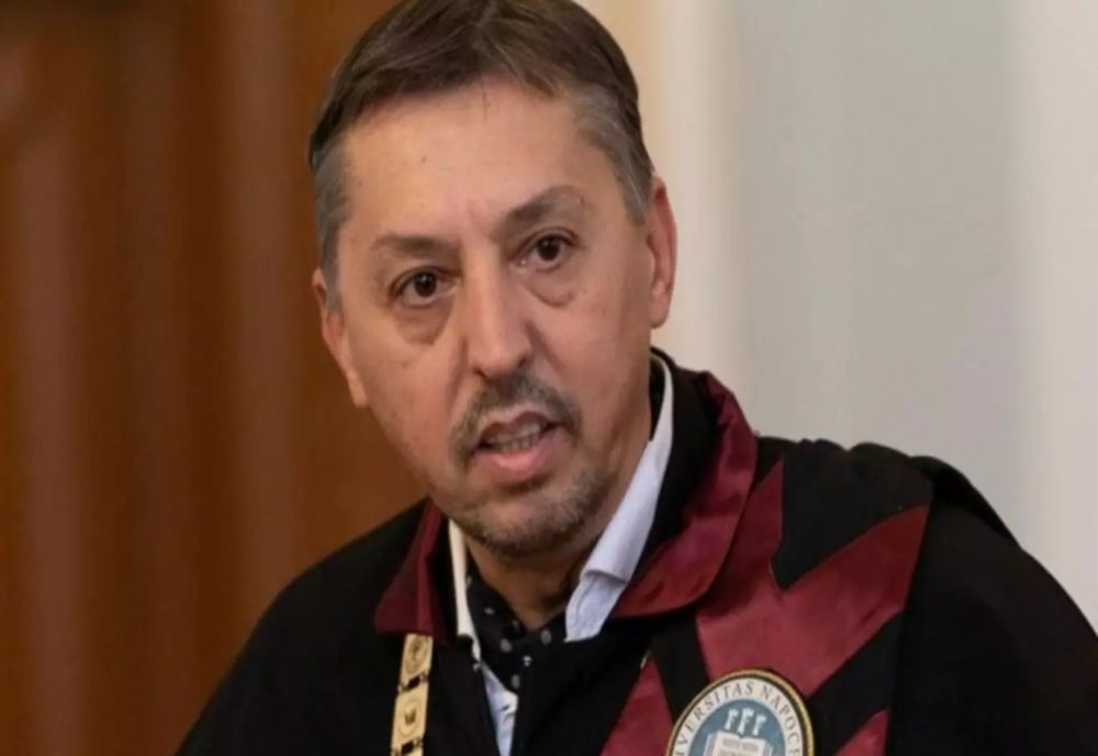 RĂBUFNIRE A MINISTRULUI DANIEL DAVID: „CONSILIUL FISCAL A FĂCUT O ESTIMARE, NU EI SUNT EXPERȚII. EU VĂ SPUN CÂȚI BANI MI-AR FI TREBUIT PÂNĂ LA SFÂRȘITUL ANULUI”