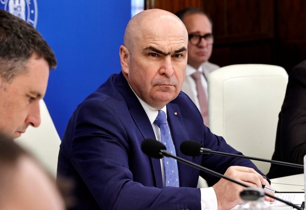 ILIE BOLOJAN L-A DAT AFARĂ PE PIEDONE